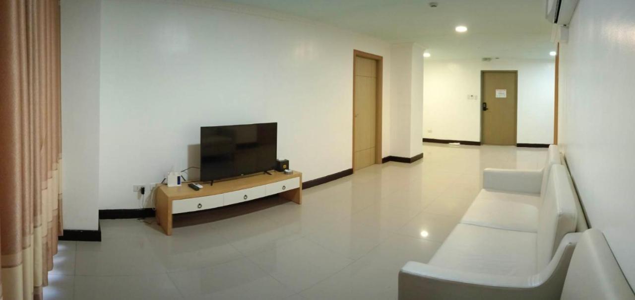 Punta Clark Hotel Clark Field Екстер'єр фото