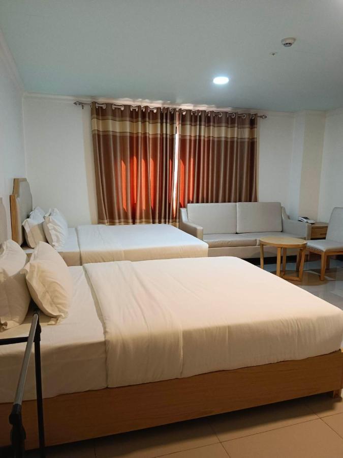 Punta Clark Hotel Clark Field Екстер'єр фото