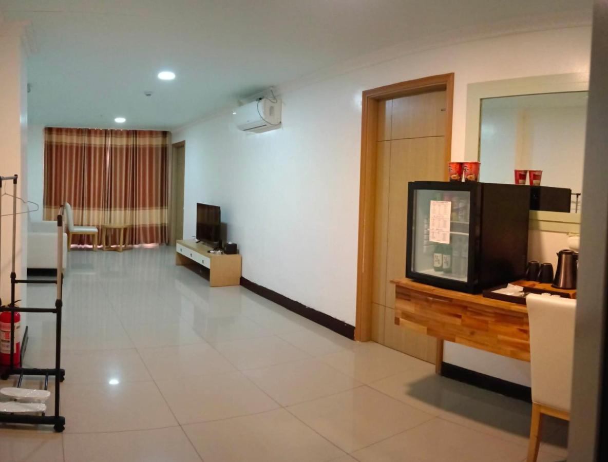 Punta Clark Hotel Clark Field Екстер'єр фото