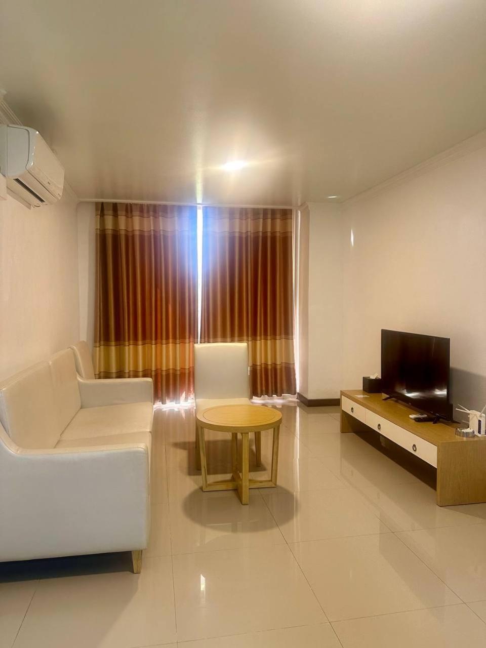 Punta Clark Hotel Clark Field Екстер'єр фото